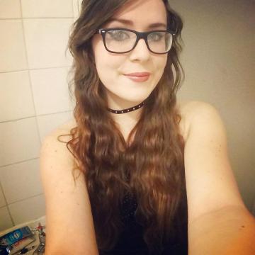 GurlyDown aus Antwerpen,Belgien